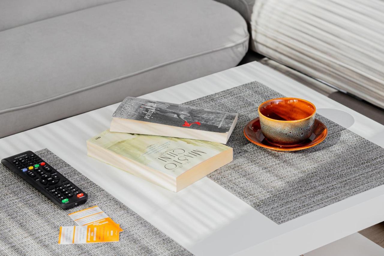 Gdanska Two-Bedroom Apartment Brzezno Beach By Noclegi Renters Bagian luar foto