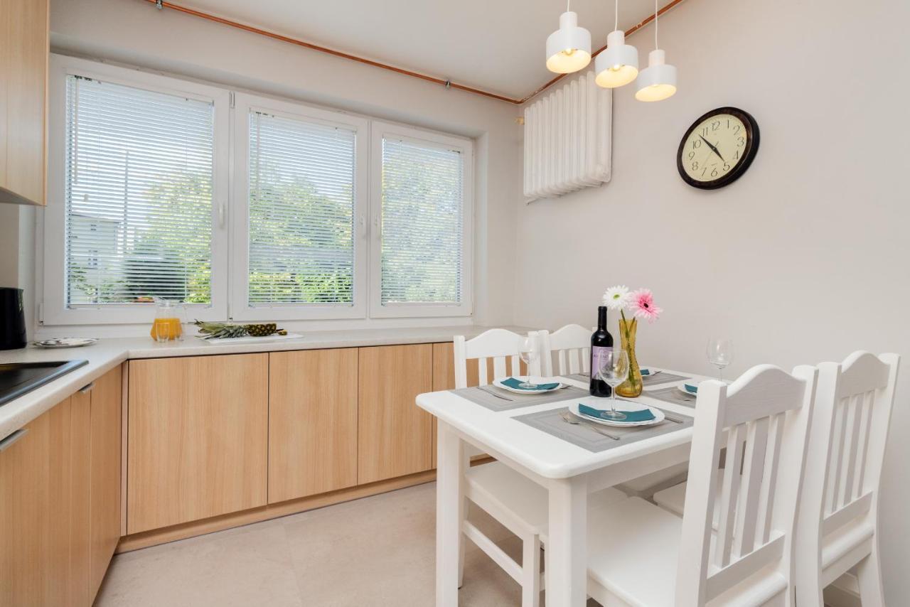 Gdanska Two-Bedroom Apartment Brzezno Beach By Noclegi Renters Bagian luar foto