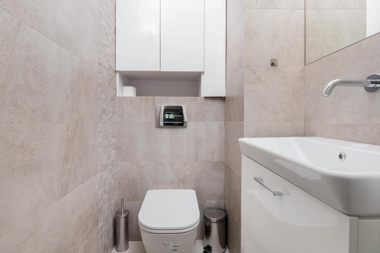 Gdanska Two-Bedroom Apartment Brzezno Beach By Noclegi Renters Bagian luar foto