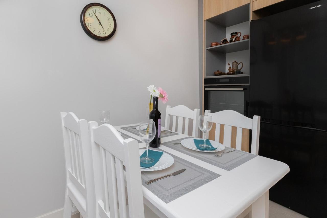 Gdanska Two-Bedroom Apartment Brzezno Beach By Noclegi Renters Bagian luar foto